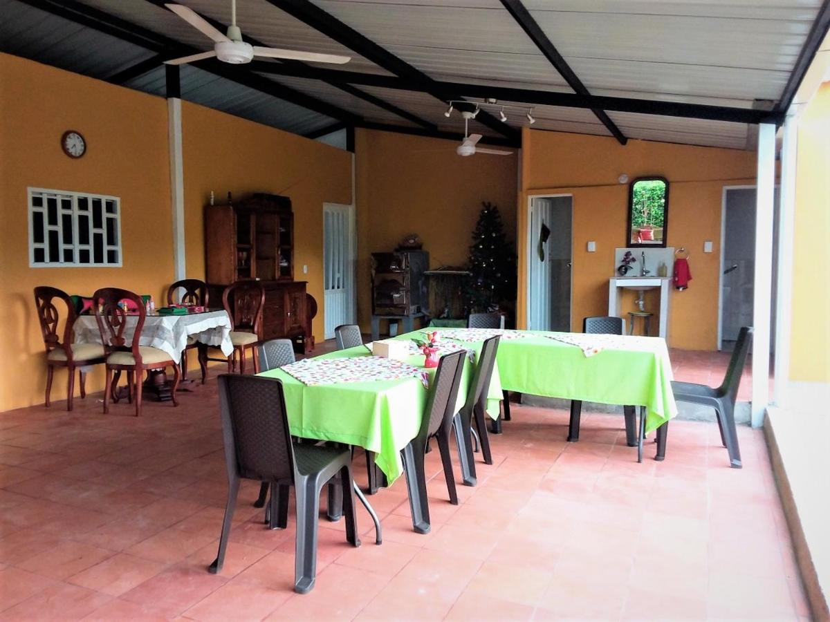 C&H campestre el oasis Bed and Breakfast Ricaurte Eksteriør billede
