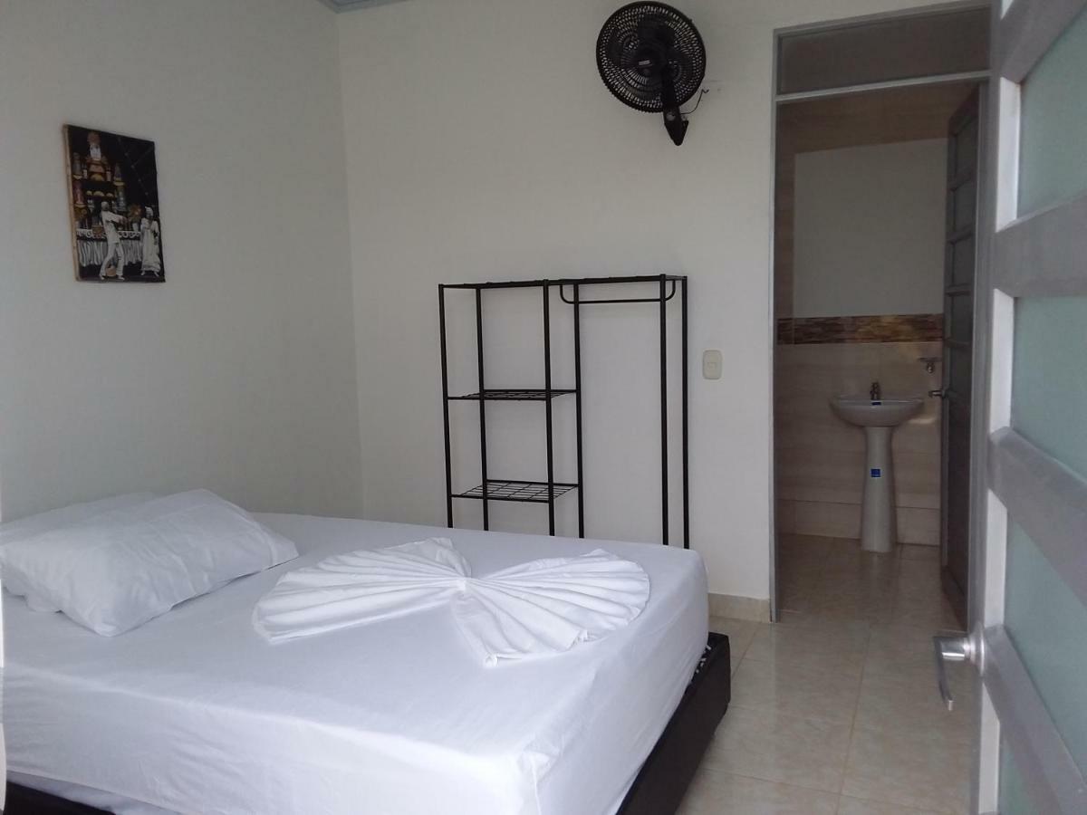 C&H campestre el oasis Bed and Breakfast Ricaurte Eksteriør billede